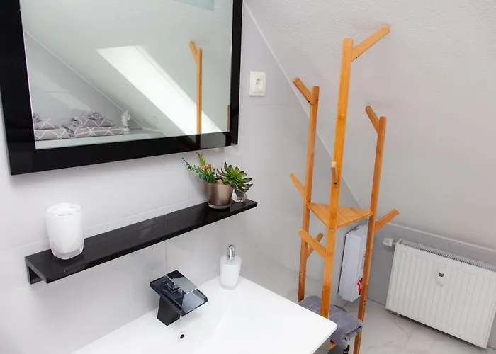 T&k Near Messe Fair Trade Duesseldorf Und Airport 3a *